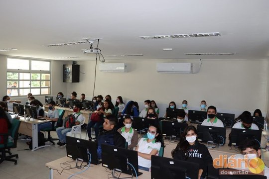 IFPB de Cajazeiras inicia aulas presenciais e anuncia seletivo com notas dos últimos quatro Enem