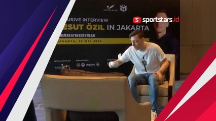Eksklusif! Mesut Ozil Doyan Pedas, Rendang Jadi Favoritnya!