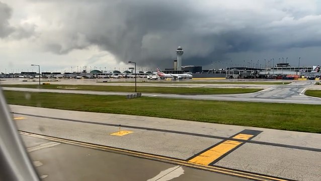 Thunderstorms rumble from the Midwest to the Southeast