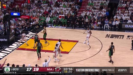 Play of the Day: Caleb Martin