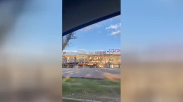 El día a día de los voluntarios ucranianos que reparten comida y medicinas a sus vecinos