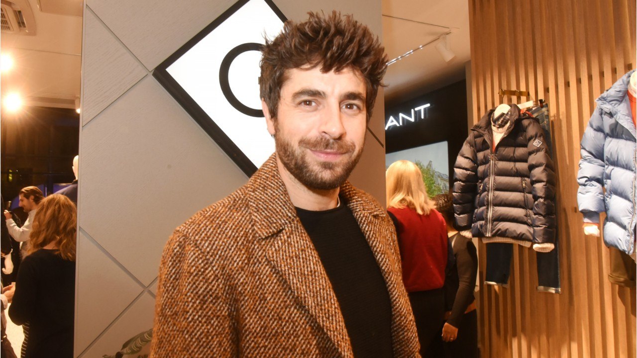 VOICI : Agustin Galiana présente ses “deux amours” : la vive réaction des internautes