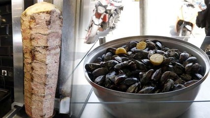 Uzmanı uyardı: Sokakta satılan yiyeceklere dikkat!