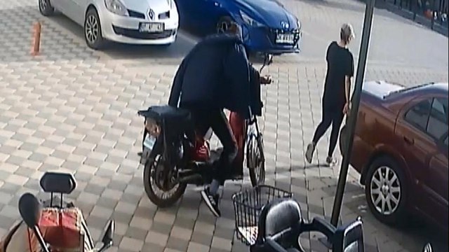 Motosiklet hırsızı sevgililer yakalanıp, tutuklandı