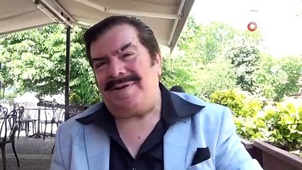 İsmini bilen yok...Herkes onu Orhan Gencebay olarak biliyor