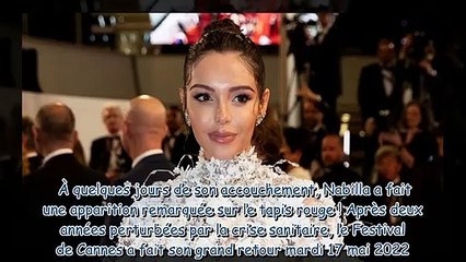 Cannes 2022 - très enceinte, Nabilla illumine le tapis rouge dans une robe blanche à dos nu