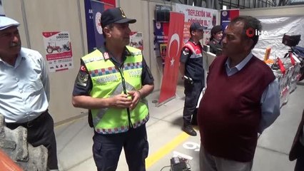 Tarım fuarında jandarmadan uygulamalı eğitim