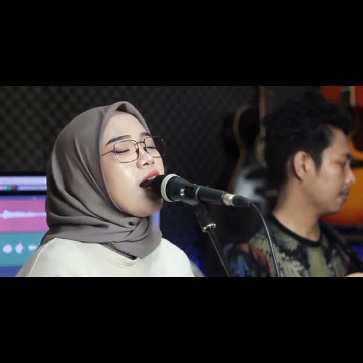 Cinta terbaik cover & lirik indah yastami
