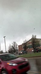Une tornade balaye la ville de Gaylord, Michigan