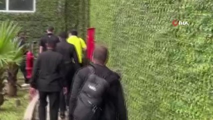 Mesut Özil'den Endonezya'ya ziyaret