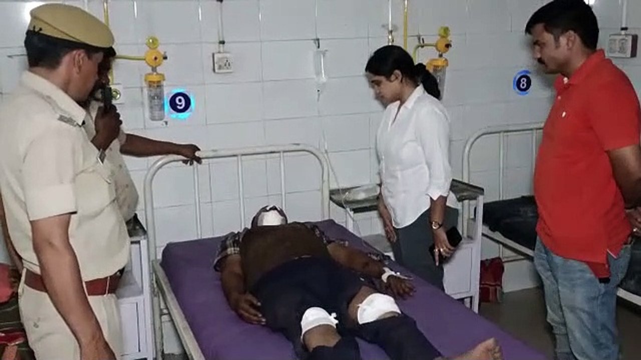 नाकाबंदी तोड़ भागी लग्जरी गाडिय़ों ने  पुलिस वाहन को मारी टक्कर, तीन सिपाही घायल