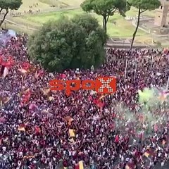 Roma'da Konferans Ligi coşkusu