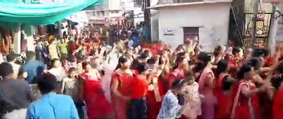 33 बटुकों ने धारण किया यज्ञोपवीत