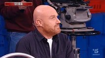 Rudy Zerbi fa una gaffe clamorosa durante la sfida di Luigi ad Amici 21. Maria De Filippi: 