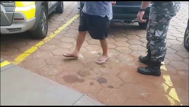 Casal detido com 1 kg de cocaína é levado para a 15ª SDP