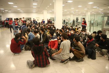Kocaeli'de yakalanan düzensiz göçmenler sınır dışı edildi