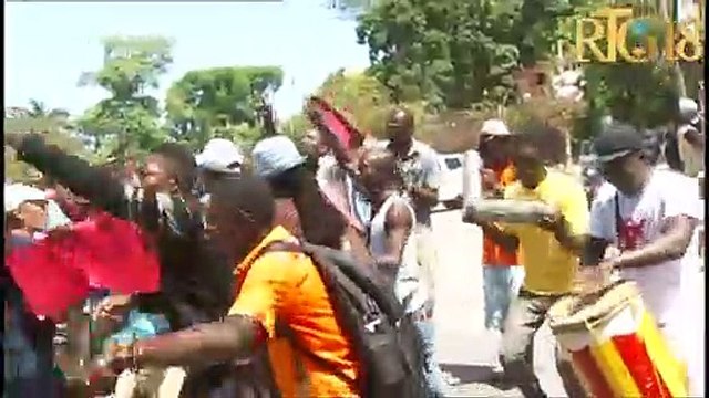 mouvman pwotestasyon pou egzije PM Ariel Henry respekte akò 11 septanm nan epi mande entegrasyon yo.