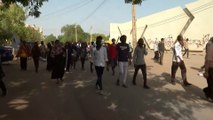 فرّقتها قوات الأمن.. مظاهرات جديدة تطالب بالحكم المدني في السودان