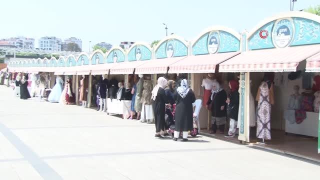 Pendik'te Halk Eğitim Merkezi kursiyerlerinin el emeği ürünleri sergileniyor