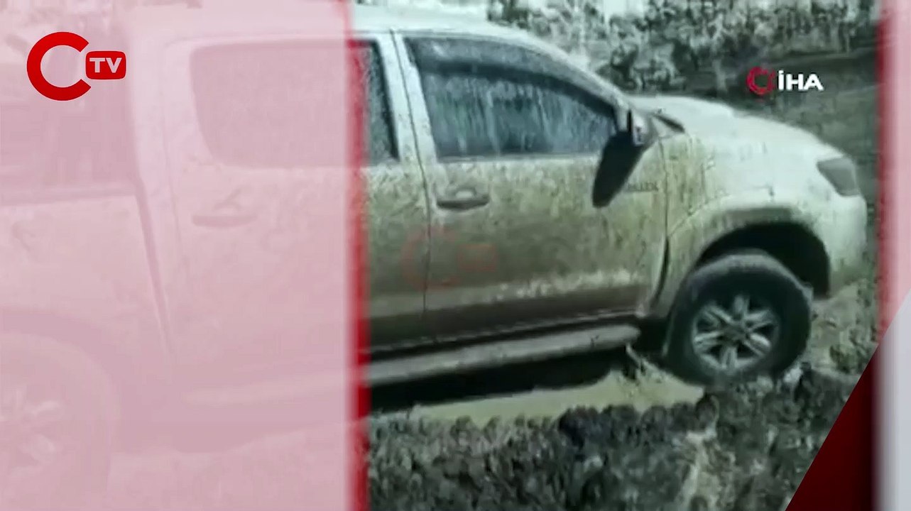 Bu kentte kış bitmiyor, 4 metreyi bulan karlı y...