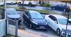 BAŞAKŞEHİR'DE OTOMOBİLDEN 75 BİN DOLAR BÖYLE ÇALINDI