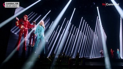 ABBA return to the stage as digital versions of themselves