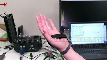 Scientists Create 6th Finger Augmentation Looking to Enhance Human Ability