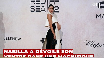 Sur le point d'accoucher, Nabilla dévoile son baby-bump à Cannes dans une robe sublime