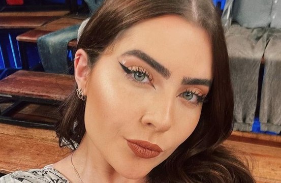 'Levo sustos com totem do BBB22', diz Jade Picon