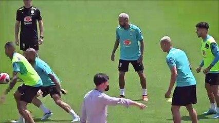 Brasil começa preparação para amistosos
