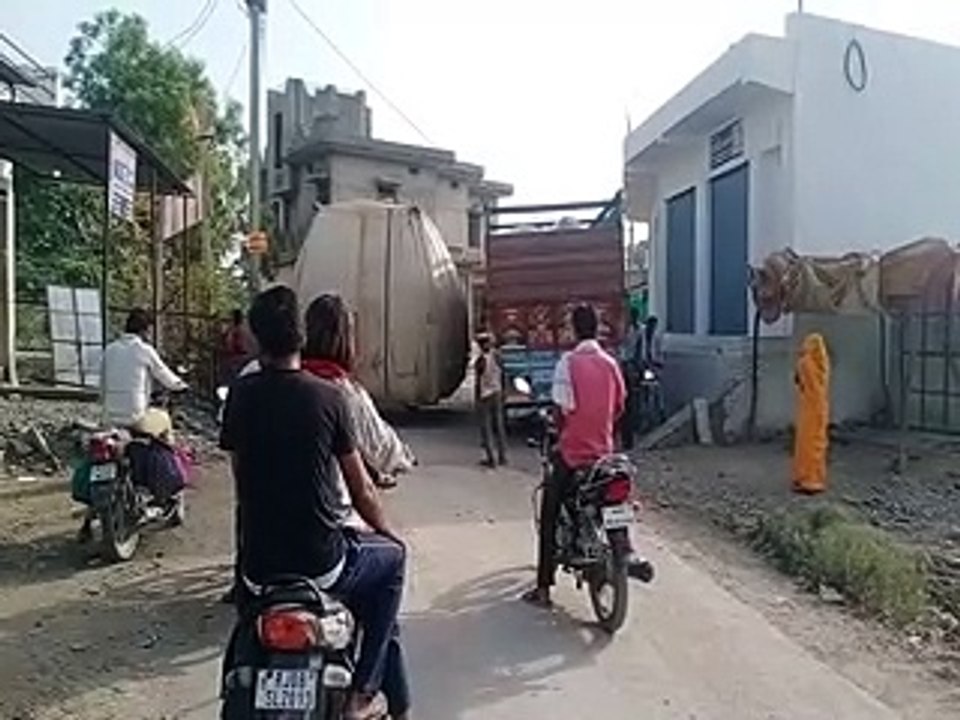 video: भारी वाहनों के लिए बने बायपास तो मिले राहत
