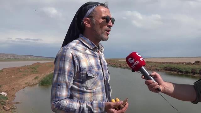 Doğa Fotoğrafçısı Fahri Tunç: Kaçak Avcılar, Tuz Gölü'nde Kuşları Avlayarak Doğal Yaşama Çok Büyük Darbe Vuruyor