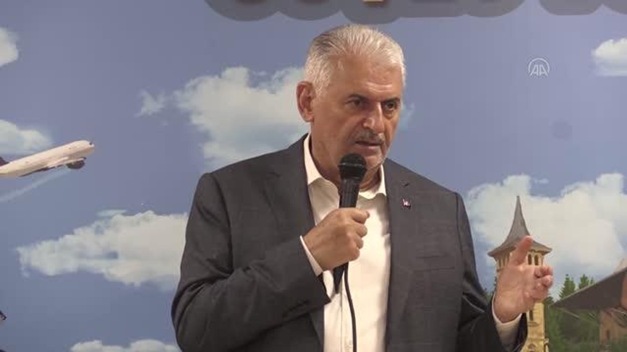 Binali Yıldırım: "(Yap-İşlet-Devret projeleri) 2025 yılından itibaren 100 yıl boyunca bu yollar, otoyollar, köprüler hep devlete çalışacak"