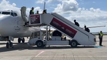 Liverpool FC players board plane to Paris for the 2022 Champions League Final