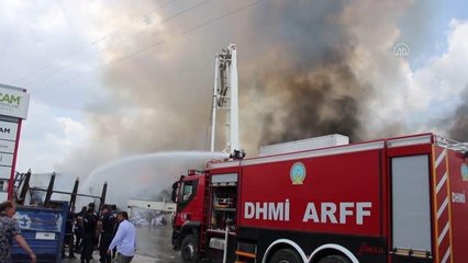 Tekstil fabrikasında çıkan yangın kontrol atlına alındı