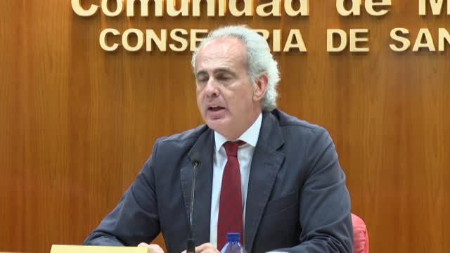 El caso de la mujer infectada por la viruela del mono no preocupa al consejero de Sanidad madrileño porque no es un caso aislado