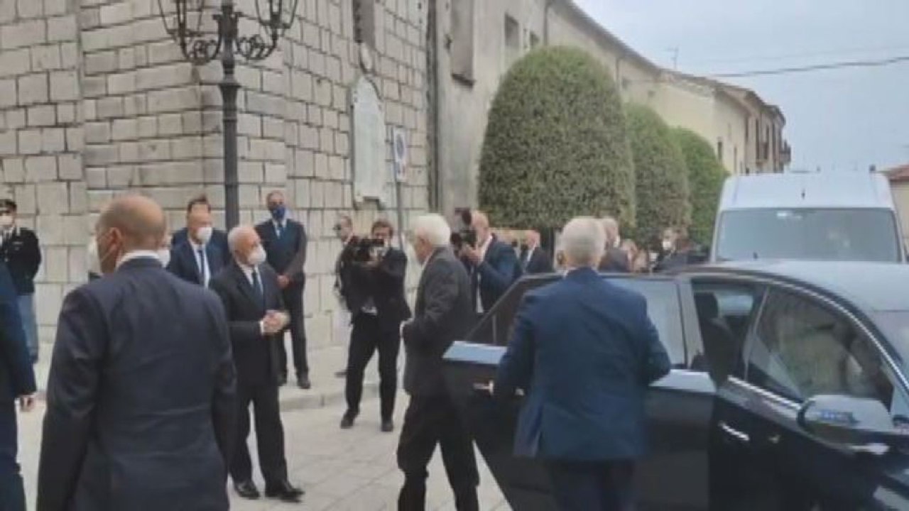 Mattarella a Nusco per i funerali di De Mita