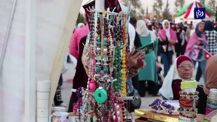 بازارات ومنتجات نسوية ضمن احتفالات الاستقلال