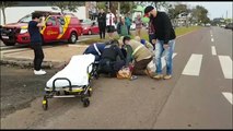 Jovem sofre traumatismo craniano após grave colisão entre moto e Azera na Avenida Assunção