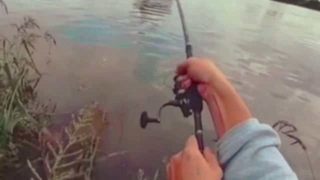 Mancing di sungai (strike) Tiba Tiba __ Kaget Jantung Pemancing sampai mau copot