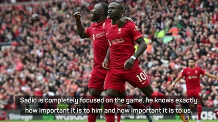 Télécharger la video: Klopp 'couldn't care less' about Mane's Bayern rumours