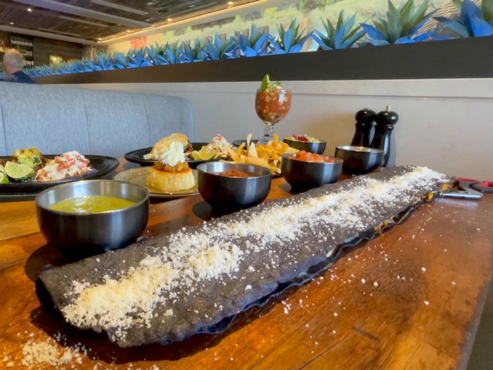 The Mexicano's Machete is the biggest quesadilla in Arizona ABC15 Digital video Dailymotion