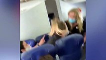 Sentencian a prisión a mujer que golpeó a azafata en un vuelo a San Diego