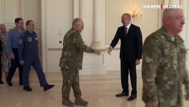 Bakan Akar ve beraberindeki TSK komuta kademesi Aliyev ile görüştü