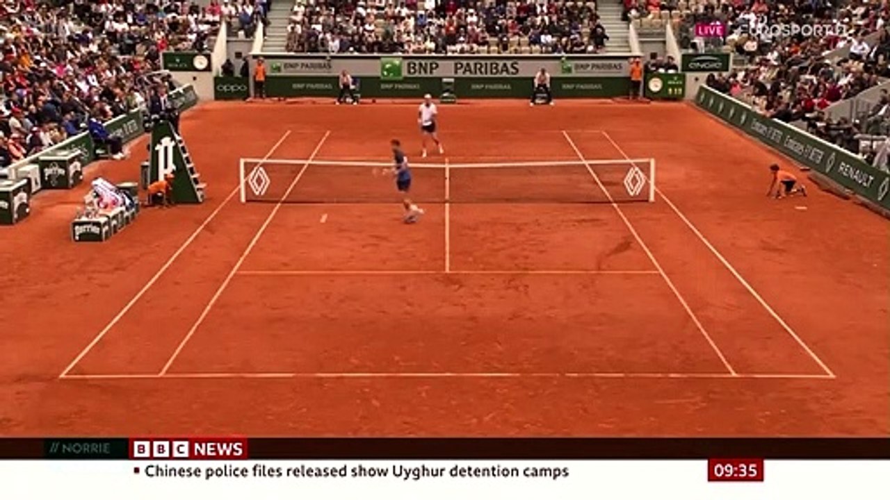 Quand le "bandeau info" de la BBC devient fou et écrit n'importe quoi : La chaîne d’information britannique s'excuse et explique ce qui s'est passé