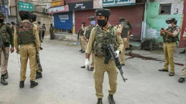 Two LeT terrorists, who shot dead TV actor Amreen Bhat in Jammu & Kashmir, killed in encounter