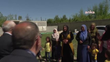 Kılıçdaroğlu Van'da Elektrikleri Kesik Aileyi Ziyaret Etti: "Bu Memlekette 'Açlık Yok' Diyenler Gelip Görsünler"