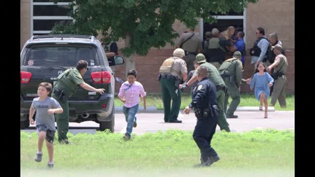 Así fueron los minutos posteriores a la masacre en la escuela de primaria de Uvalde