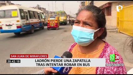 SJM: Ladrón queda atrapado en la puerta de un bus y decide sacar su zapatilla para huir