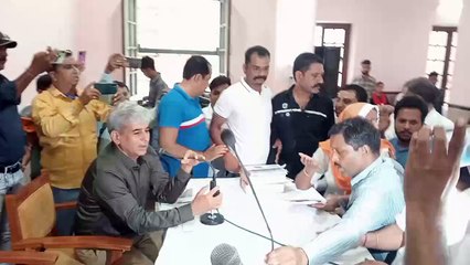 चर्चा जन समस्या पर, 'समस्या' बने पार्षद, पढ़ें पूरी खबर